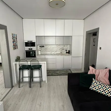 Apartment Ah Family Zimna